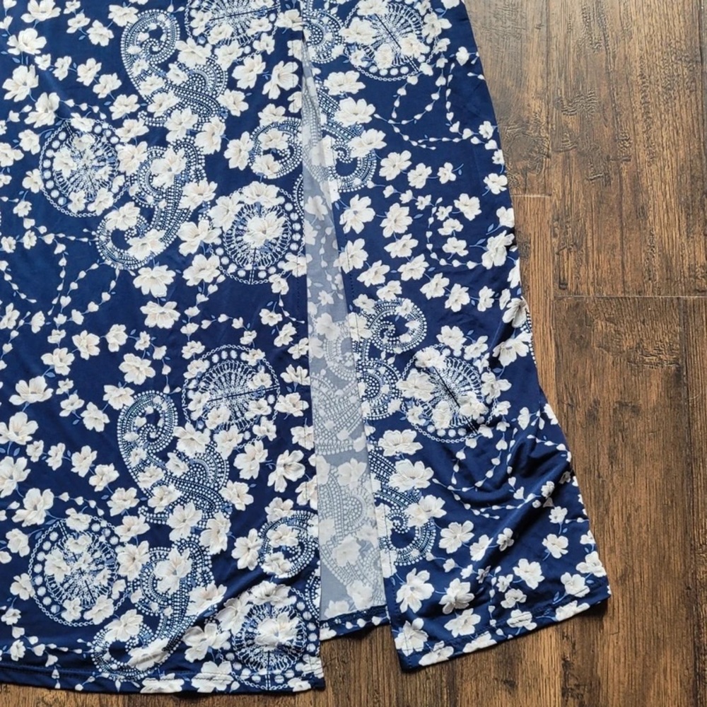Espresso Navy and White Paisley Floral Midi Skirt with Side Slit - Picture 2 of 4